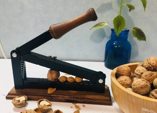 پک دستگاه چندمنظوره بادام شکن و گردو شکن اهرمی – انتخاب برتر عمده‌فروشان ایران