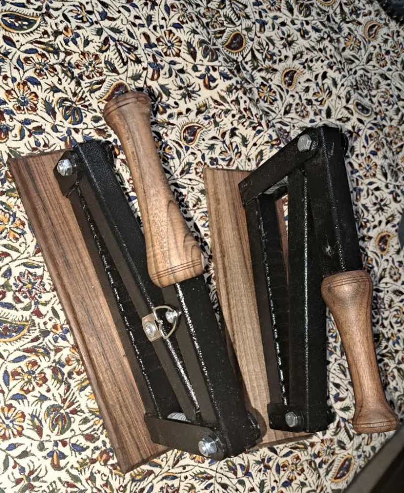هسته‌شکن و گردوشکن لوکس چوب گردو و فلز (ضمانت اصالت و کیفیت)