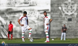 بهترین گل زن تاریخ فوتبال ایران ودومین دروازه بان برتر قرن 20کیه؟؟